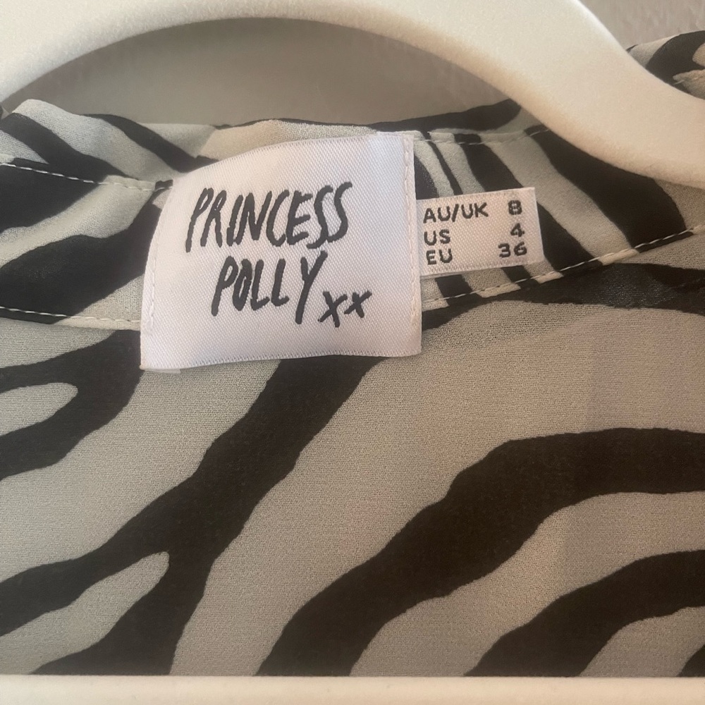 Princess Polly Zebra Button Up Top - Picture 4 of 5